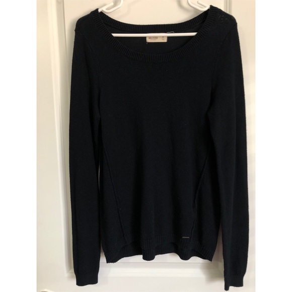 Hollister Sweaters - HOLLISTER NAVY BLUE SWEATER - SIZE MEDIUM